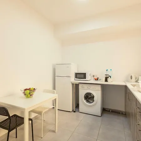 Savvas Centre Flat Apartment *