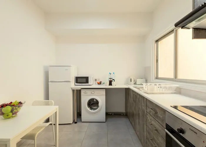 Savvas Centre Flat Lejlighed Larnaca