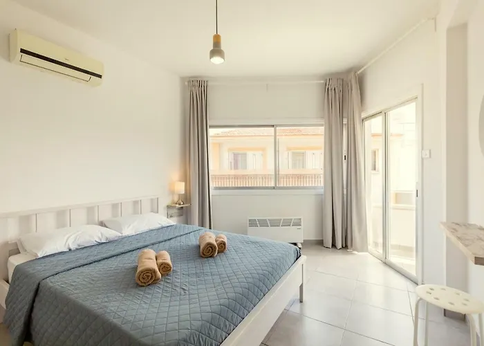 Lägenhet Savvas Centre Flat