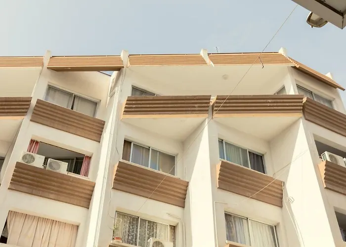 Savvas Centre Flat Lejlighed *