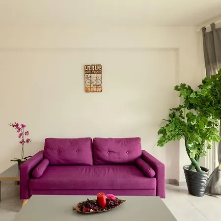 Savvas Centre Flat * לרנקה